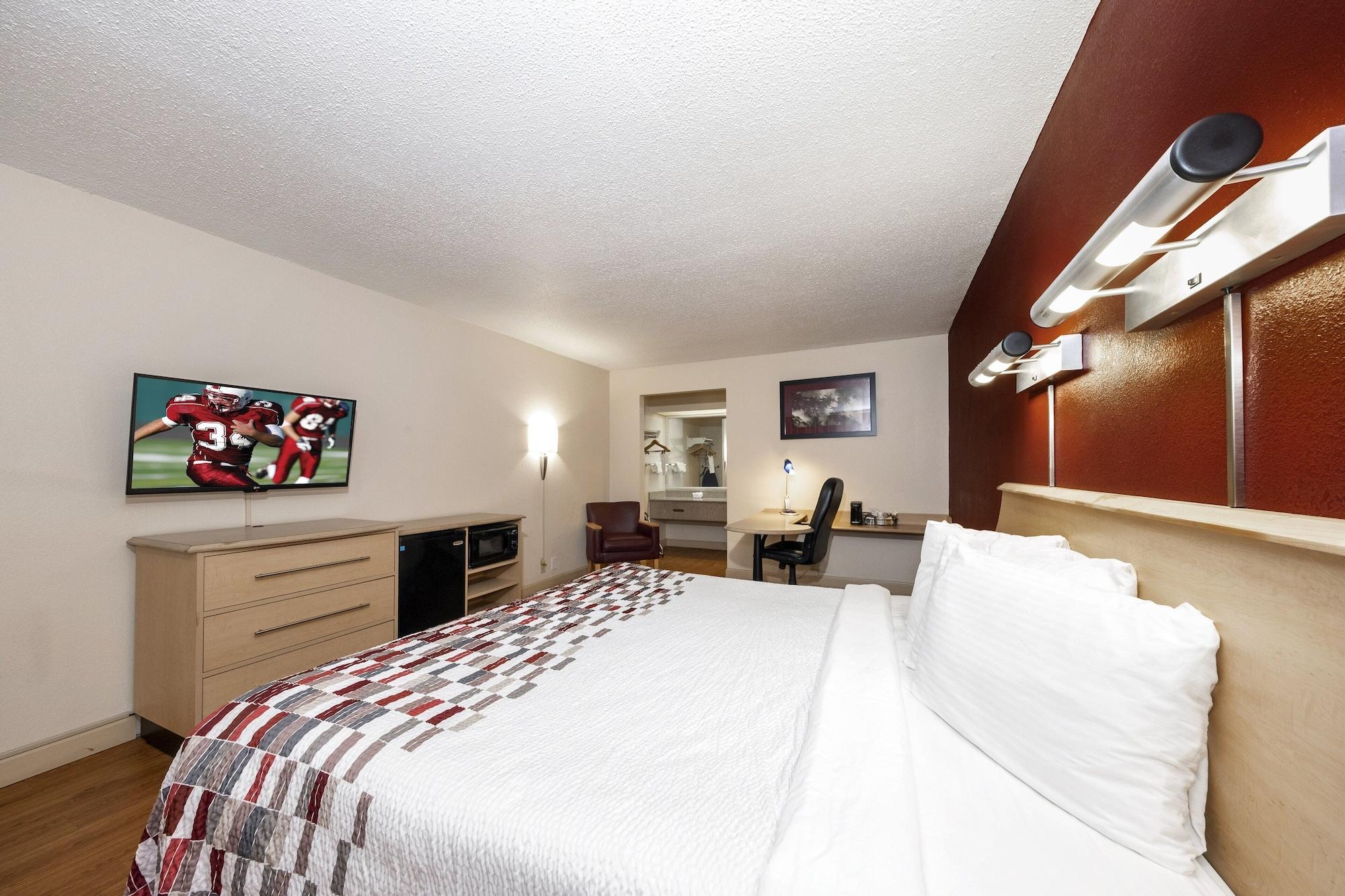 Red Roof Inn & Suites Wytheville Buitenkant foto
