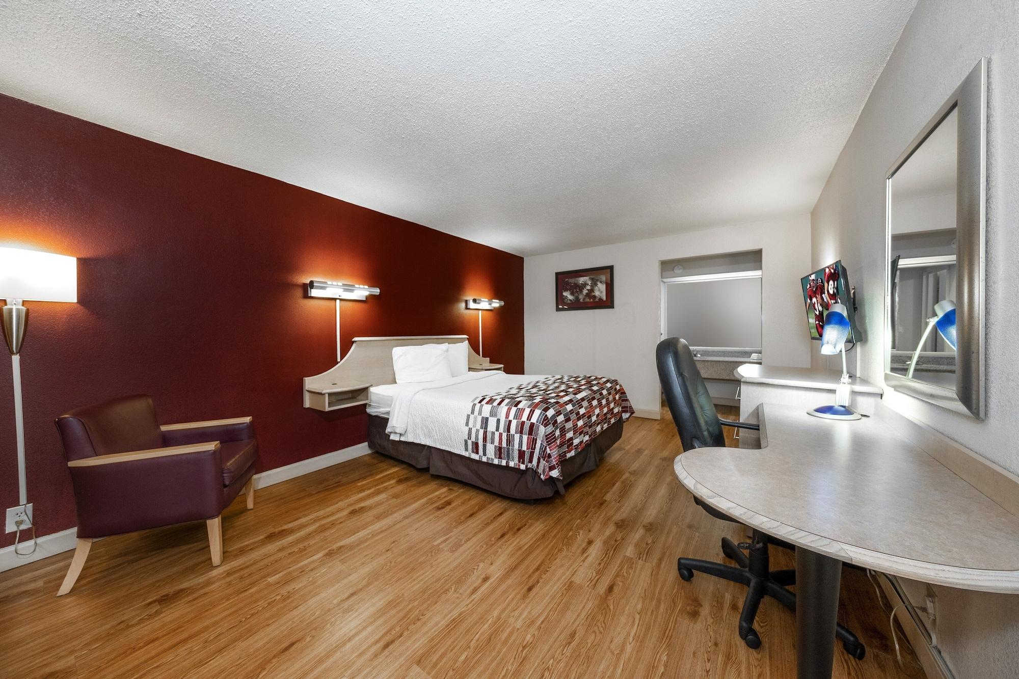Red Roof Inn & Suites Wytheville Buitenkant foto