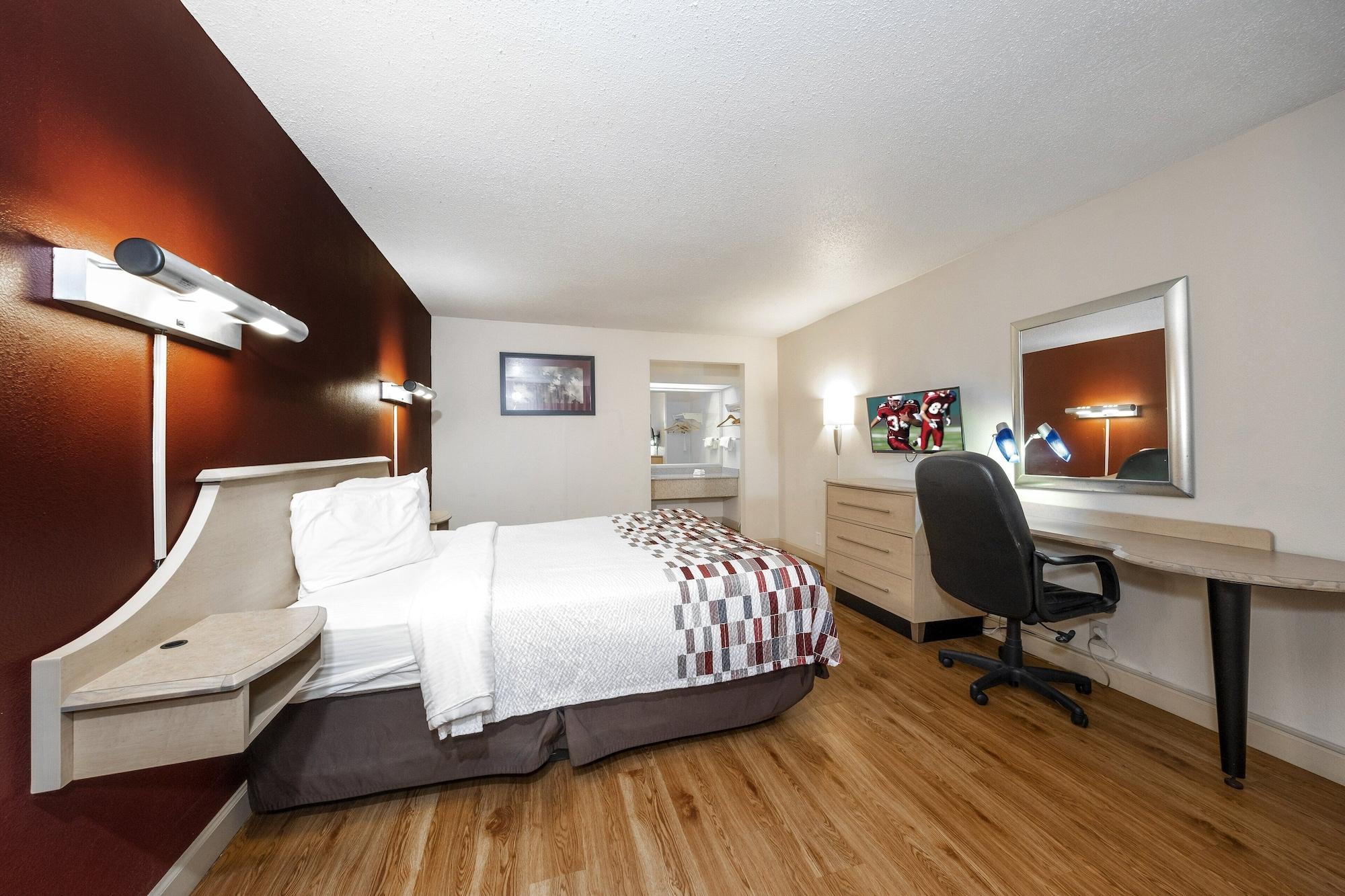 Red Roof Inn & Suites Wytheville Buitenkant foto